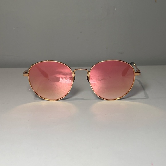Sonix Accessories - Sonix Chic Gold Frame Sunglasses with Pink Lenses